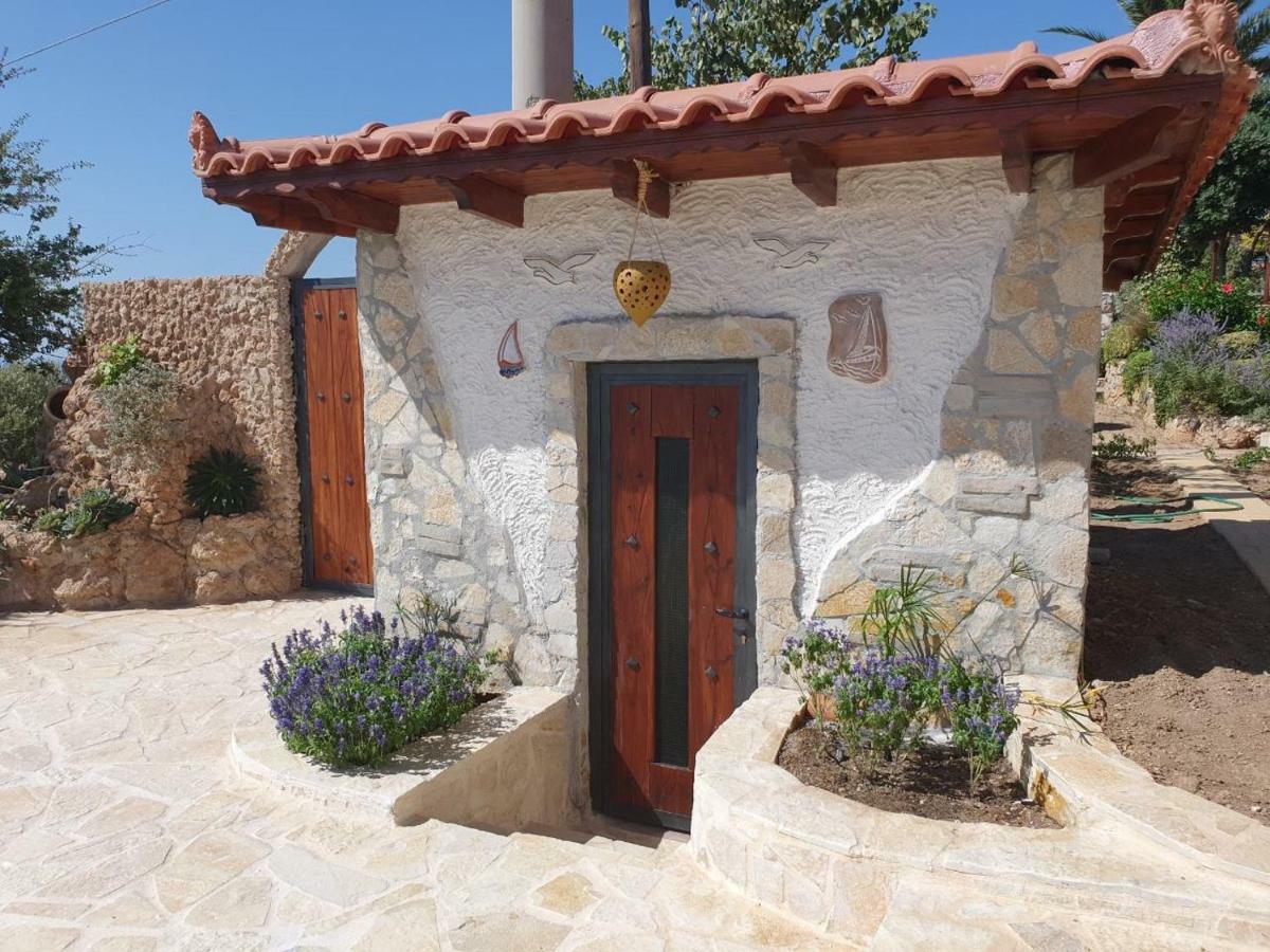 Nadia'S Traditional Greek House Anavyssos Exterior photo